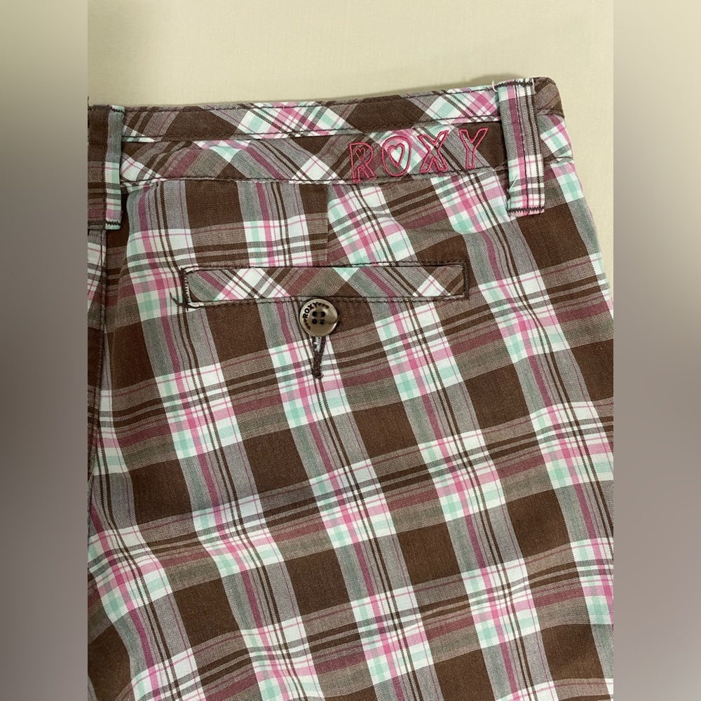3/$20 Roxy plaid shorts - Picture 5 of 9